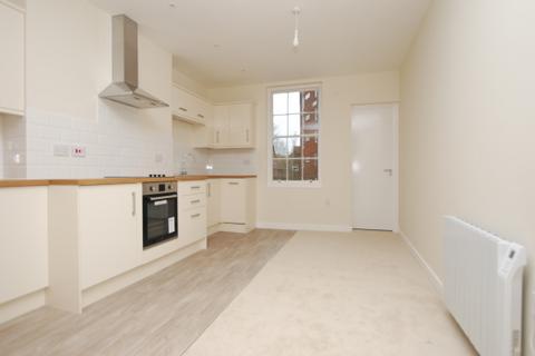 2 bedroom apartment to rent, TOWN CENTRE