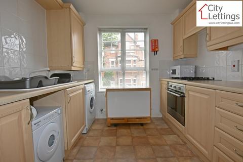 2 bedroom apartment to rent, Tudor Court, Walter Street