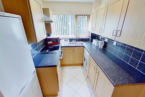 2 bedroom flat to rent, 4 Lynton Court, Peachey Street, NOTTINGHAM NG1 4DJ