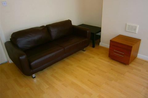 2 bedroom flat to rent, Evans Street, Salford, M3