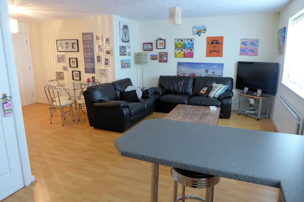 Open plan lounge, dining area, kitchen