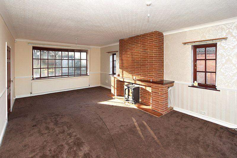 LOWER PENN, Springhill Lane 4 bed detached house £595,000