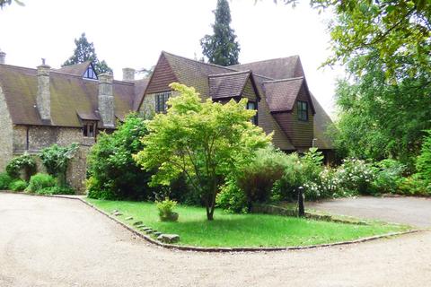 2 bedroom house to rent, Wycombe Road, Great Missenden HP16