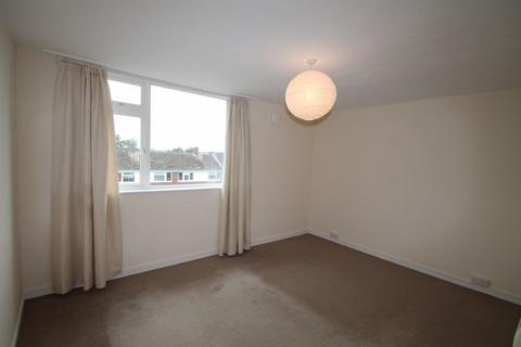 2 bedroom flat to rent, Intalbury Avenue, Aylesbury HP19