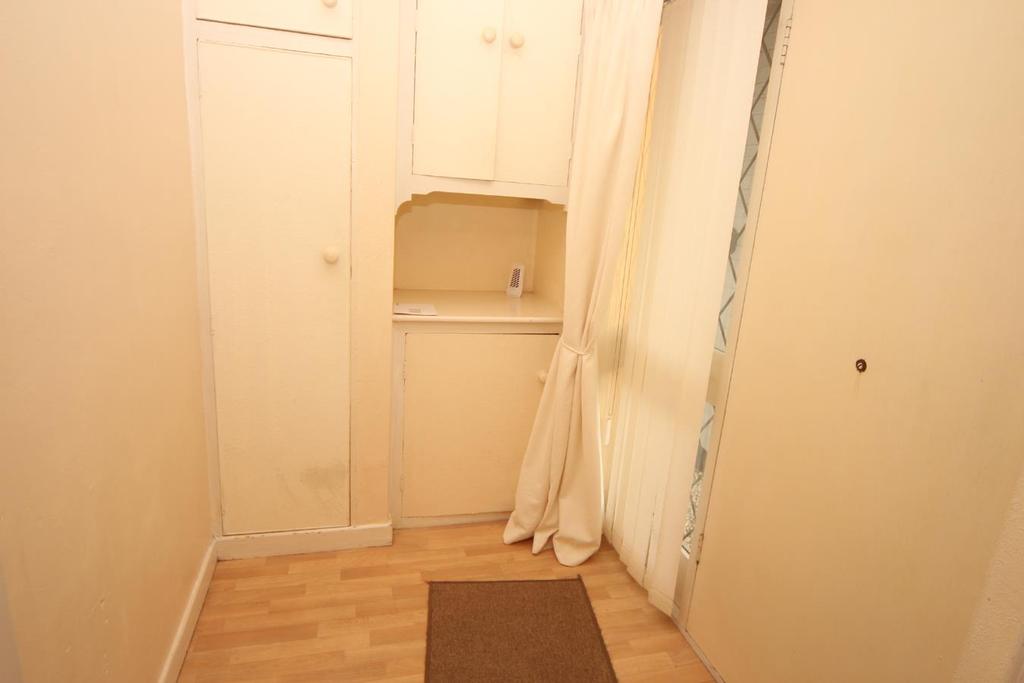 Grove Road, Burbage, Hinckley 3 bed detached bungalow £210,000