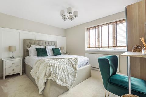 2 bedroom terraced house for sale - Ermin Street, Stratton, Swindon, Wiltshire, SN3