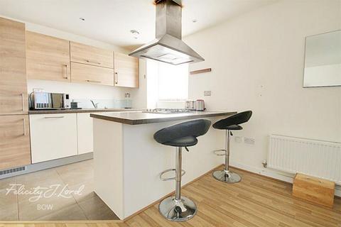 undefined, Merchant Street, LONDON