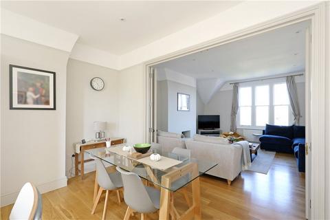 4 bedroom flat to rent, The Briars, 6 Lake Road, SW19