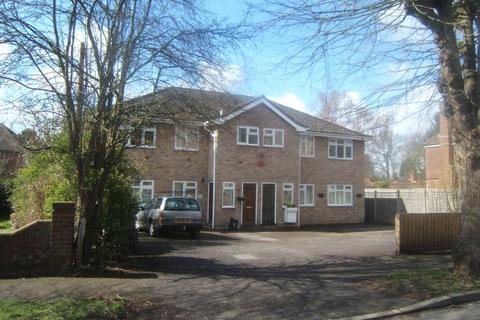2 bedroom apartment to rent, Mead Road, Cranleigh