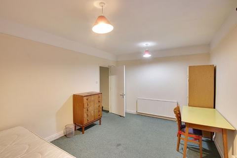 3 bedroom apartment to rent - Claverton Buildings, Bath