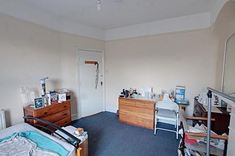 4 bedroom apartment to rent - Lower Bristol Road, Bath