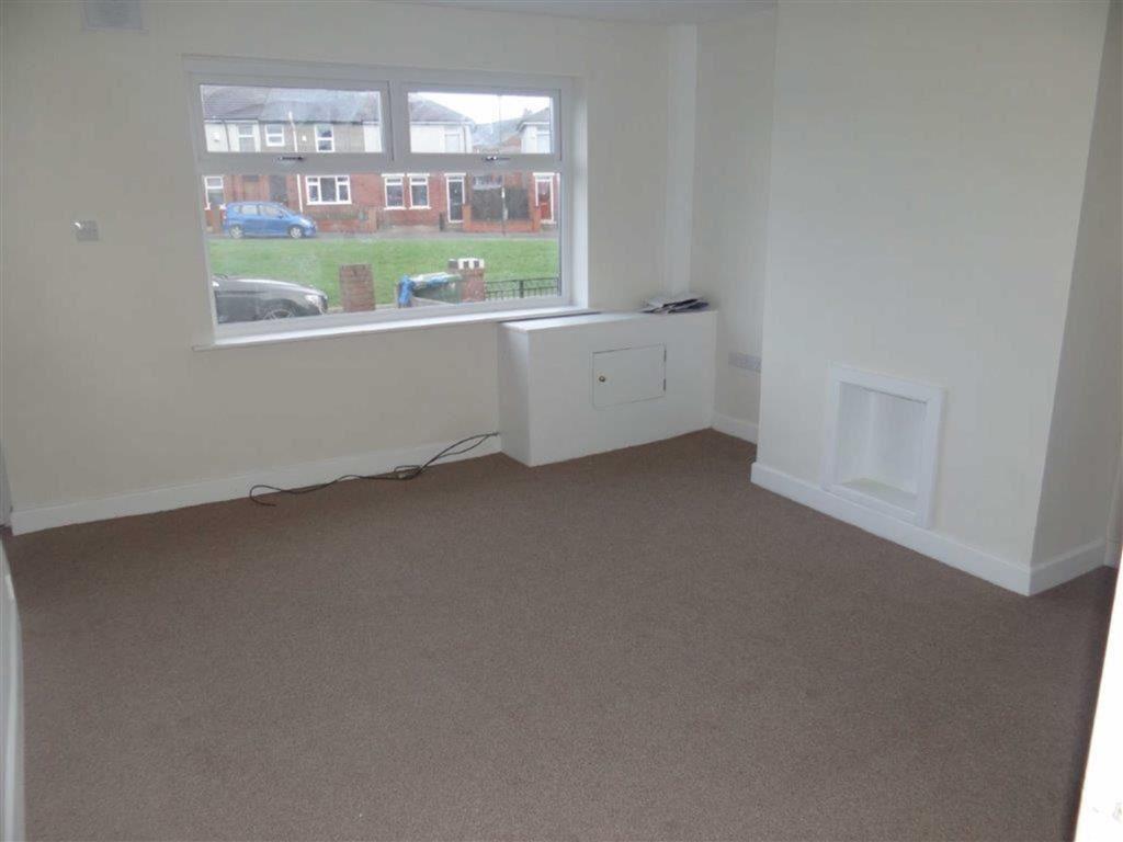 Maple Crescent, Leigh 2 bed terraced house £85,000