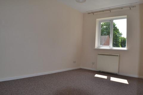 2 bedroom flat to rent, Cleveland Grove, Newbury RG14