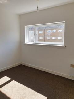 2 bedroom flat to rent, Paxstone Crescent, Harthill, North Lanarkshire, ML7