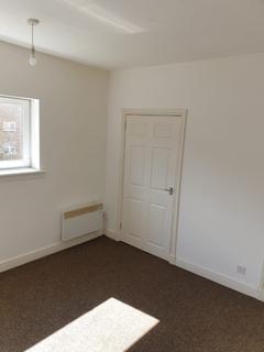 2 bedroom flat to rent, Paxstone Crescent, Harthill, North Lanarkshire, ML7