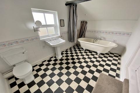 undefined, Woodford Mews, Tettenhall Wood, Wolverhampton