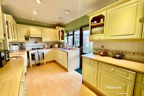 4 bedroom bungalow for sale, Marine Drive East, Barton on Sea, New Milton, Hampshire, BH25