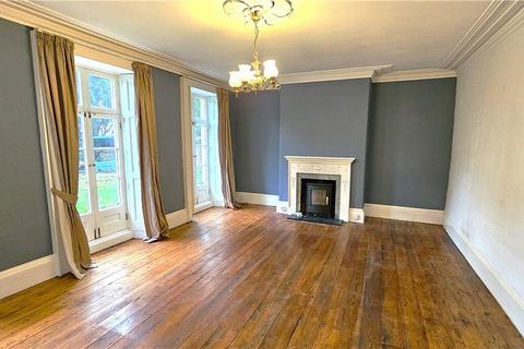 6 bedroom detached house to rent, High Street, Bedfordshire MK44