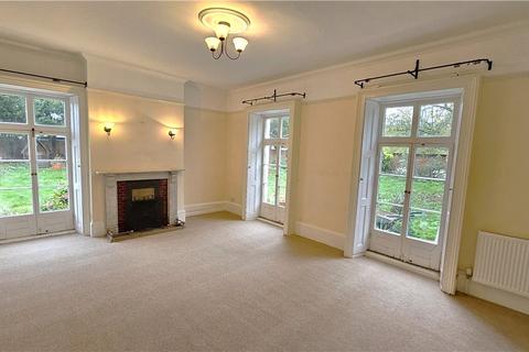 6 bedroom detached house to rent, High Street, Bedfordshire MK44