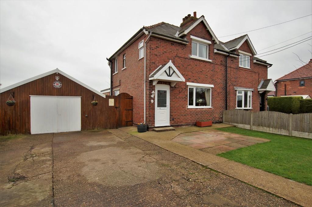 Scothern Road, Nettleham, Lincoln 3 bed semidetached house £245,000