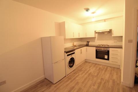 1 bedroom flat to rent, Gosport Road