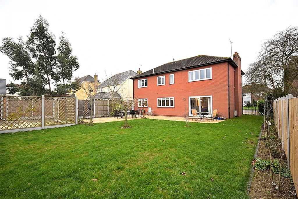 Pantile Hill, Southminster, Essex, CM0 4 bed detached house £525,000