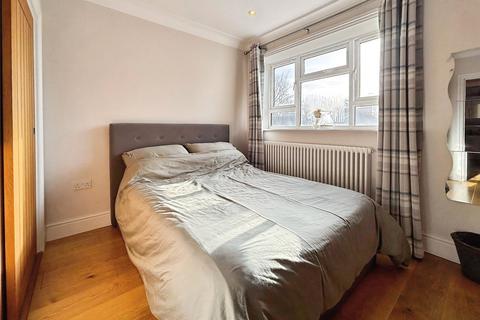 1 bedroom apartment to rent, Blythe Road, London, W14