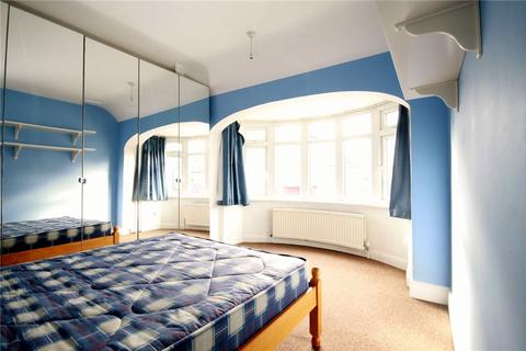3 bedroom maisonette to rent, Brentmead Gardens, Hanger Lane, NW10