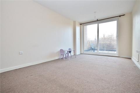 2 bedroom apartment to rent, Wooldridge Close, Feltham, Middlesex, TW14