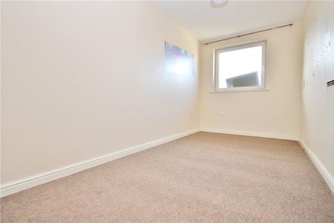 2 bedroom apartment to rent, Wooldridge Close, Feltham, Middlesex, TW14