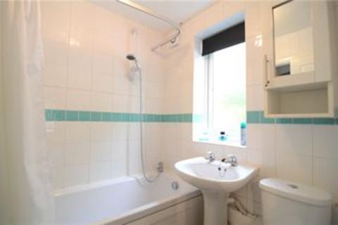 1 bedroom maisonette to rent, Morval Close, Farnborough, GU14