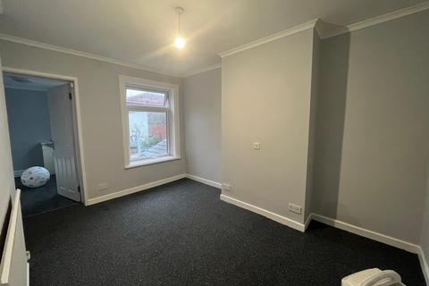 2 bedroom terraced house to rent, VICTORIA STREET, SOMERCOTES, DERBYSHIRE, DE55 4HA