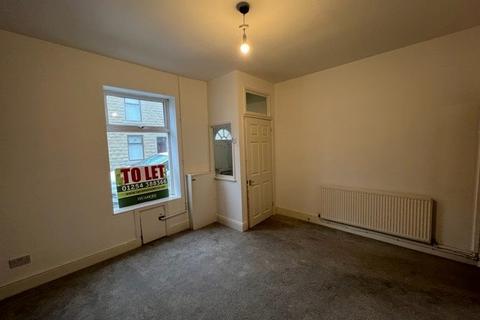 2 bedroom terraced house to rent, Chapel Street, Rishton