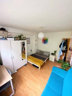 3 bedroom flat to rent, Wexford House, Sidney Street, Whitechapel, E1