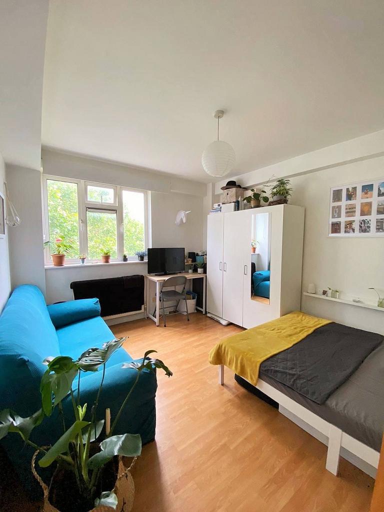 Wexford House, Sidney Street, London E1 3 BB