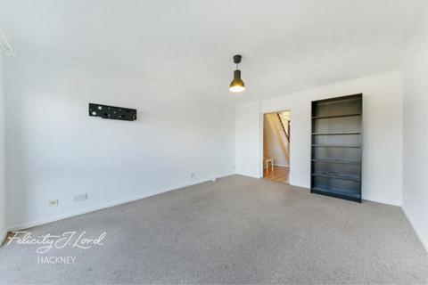 2 bedroom apartment to rent, Berkshire Road, London
