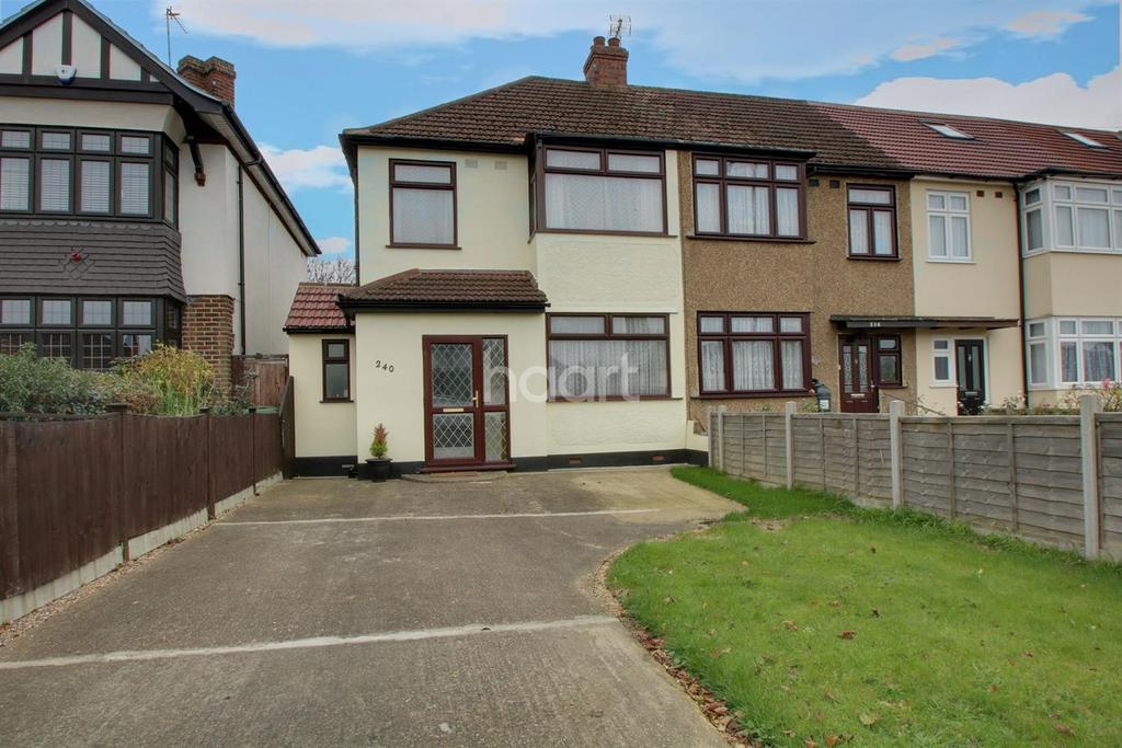 Southend Arterial Road, Hornchurch, RM11 2SQ 3 bed end of terrace house