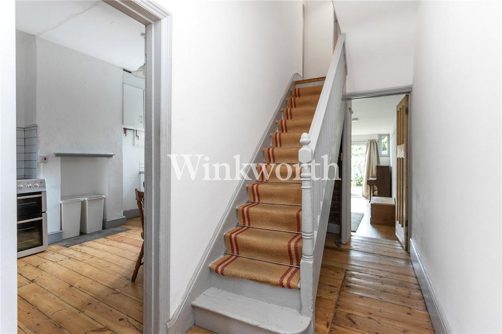 House in London - View 5