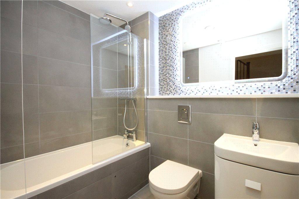 Guest Bathroom Suite