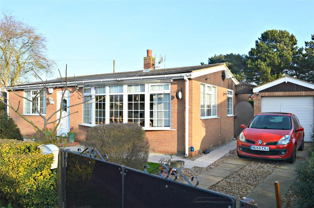 Humberston Fitties, Cleethorpes, DN36 2 bed detached bungalow for sale