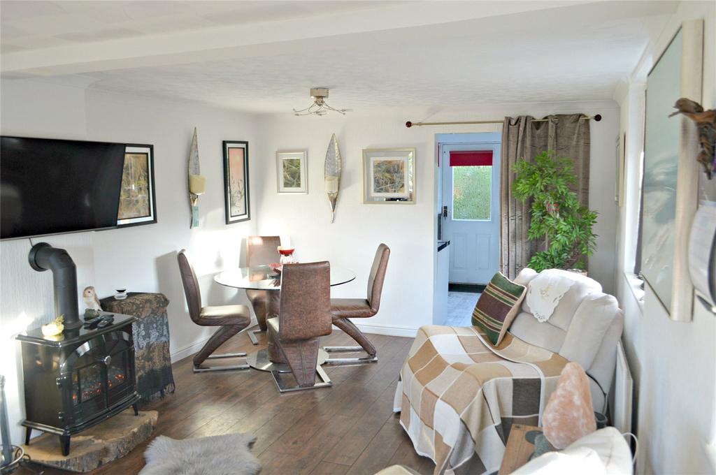 Humberston Fitties, Cleethorpes, DN36 2 bed detached bungalow for sale