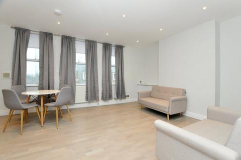 2 bedroom flat to rent, Rectory Road, Stoke Newington