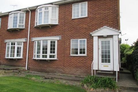 2 bedroom maisonette to rent, Gregory Court, Lenton, Nottingham, NG7 2LH