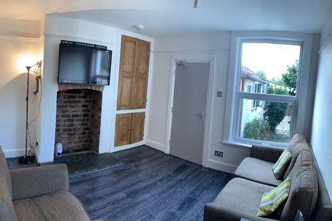 1 bedroom in a house share to rent, Astwood Road, Worcester WR3