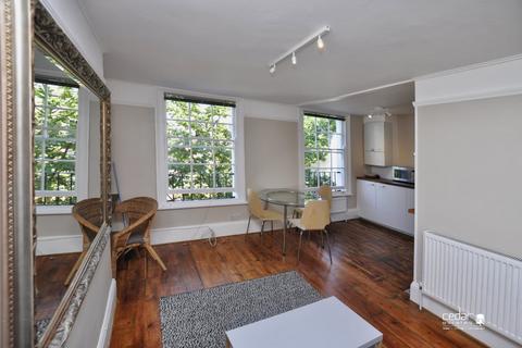 1 bedroom flat to rent, Tottenham Street, Tottenham Court Road W1T