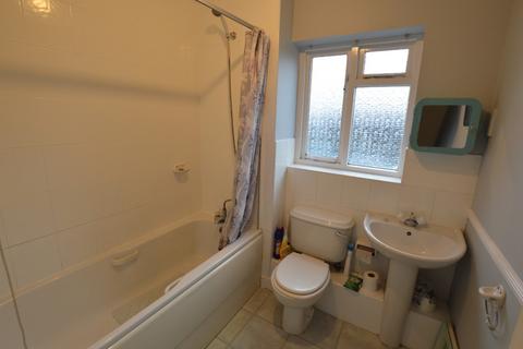 2 bedroom apartment to rent, York YO26