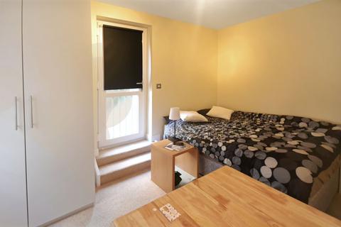 1 bedroom flat to rent, Fortune Green Road, West Hampstead NW6