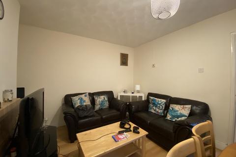 undefined, Broadlands Road
