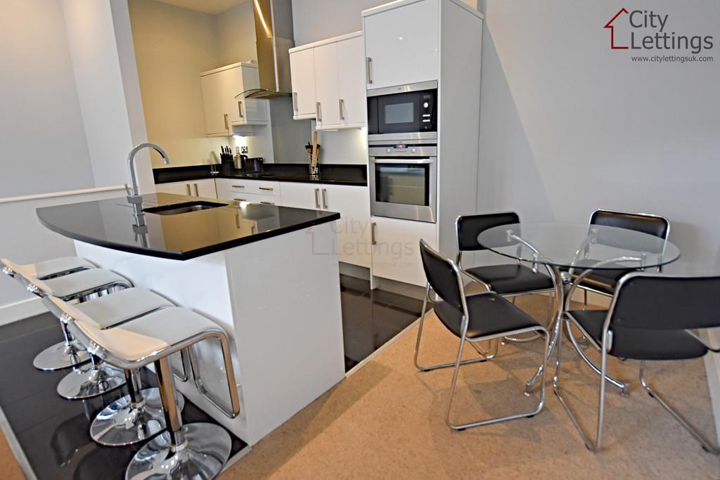 Apartment in City Centre - View 5