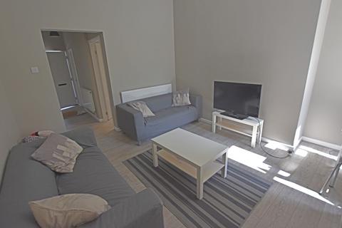 2 bedroom ground floor flat to rent - 98 Raleigh Street Nottingham NG7